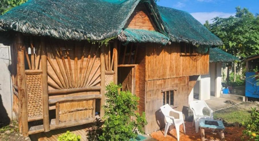Nirvana Bamboo Houses & Dive Resort Moalboal Bagian luar foto