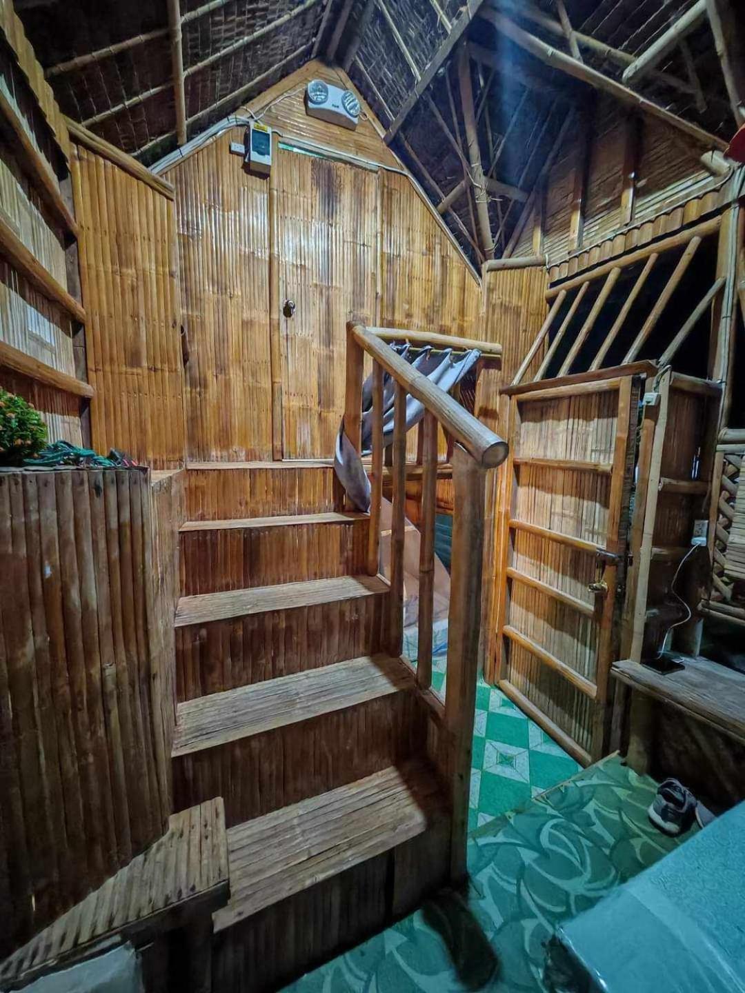 Nirvana Bamboo Houses & Dive Resort Moalboal Bagian luar foto