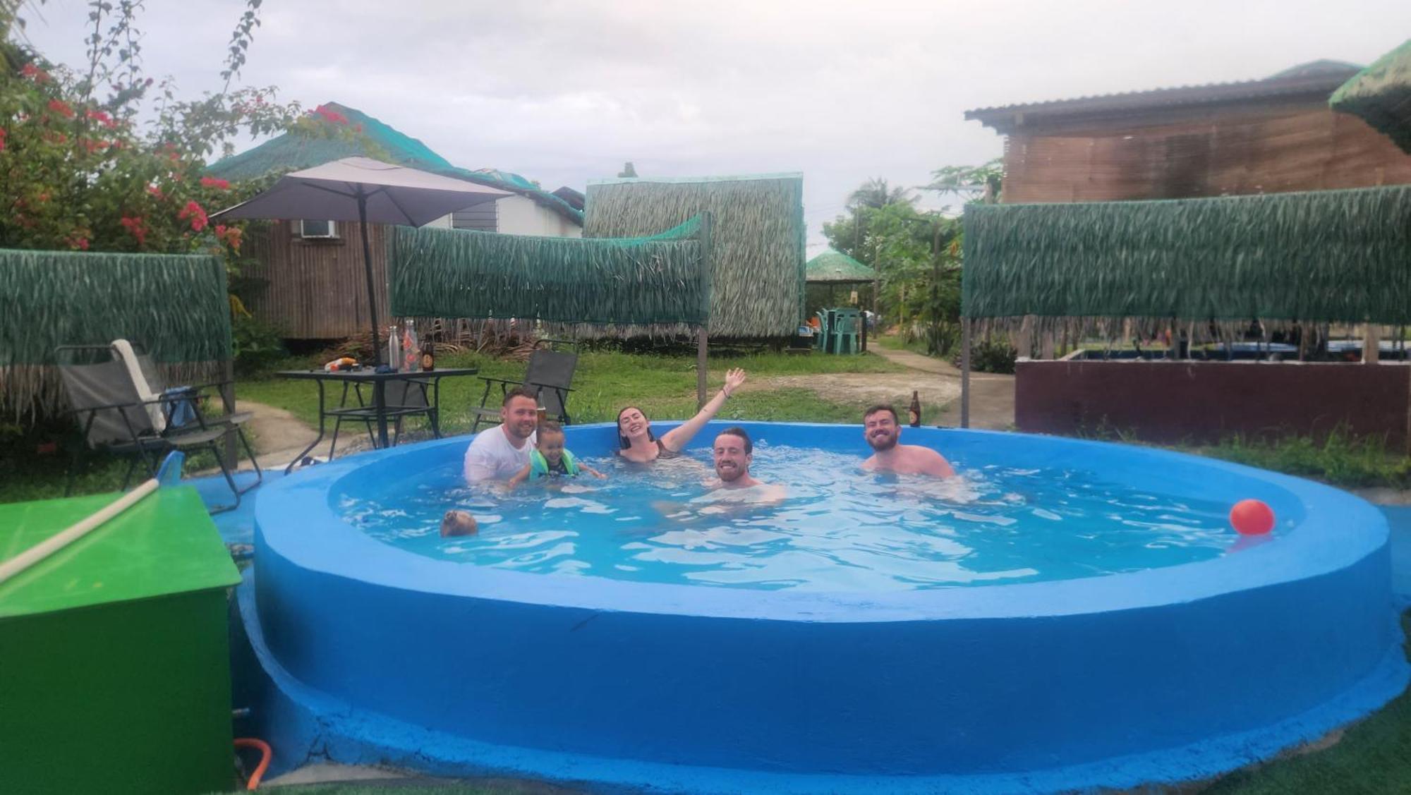 Nirvana Bamboo Houses & Dive Resort Moalboal Bagian luar foto
