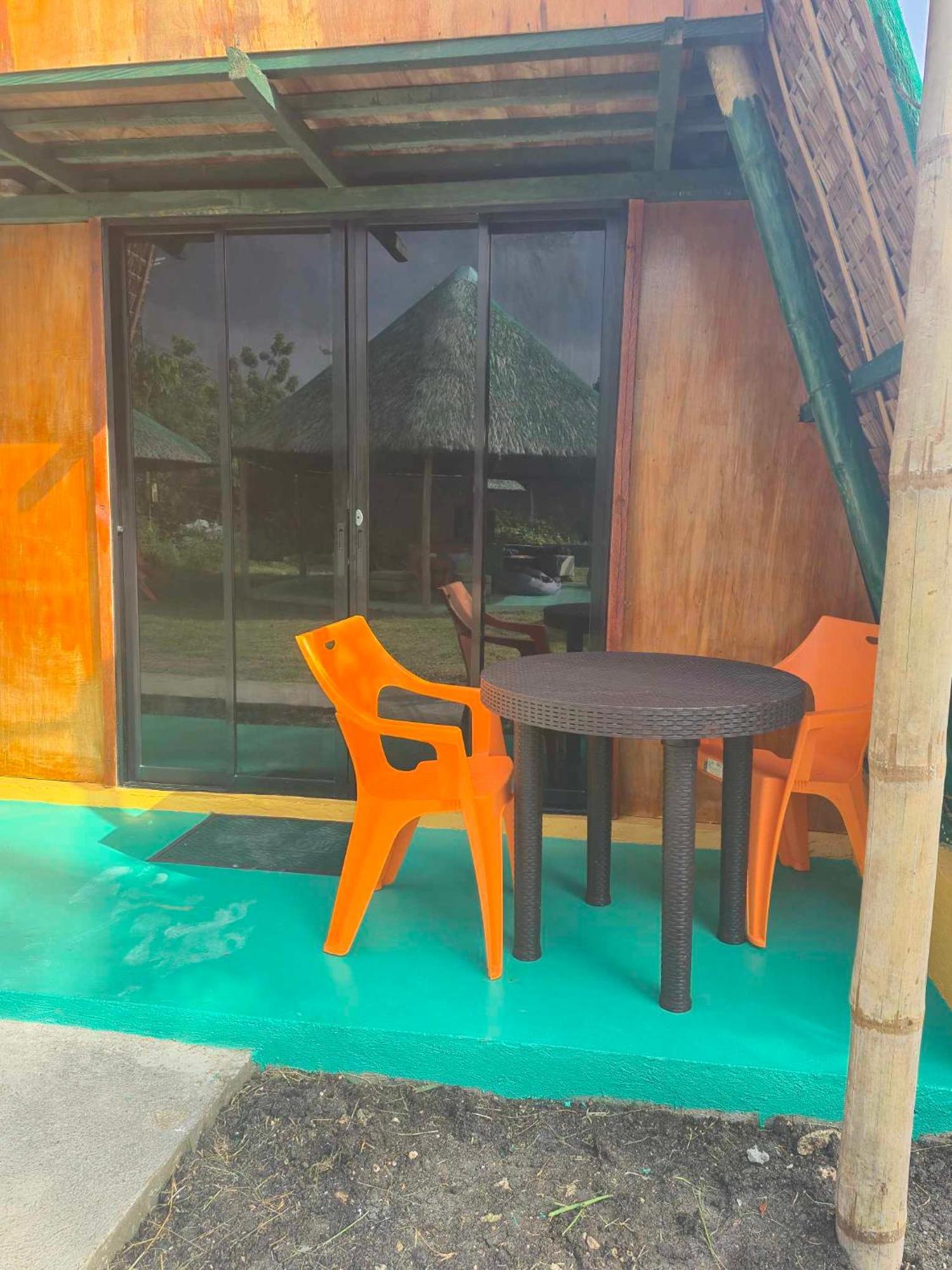 Nirvana Bamboo Houses & Dive Resort Moalboal Bagian luar foto
