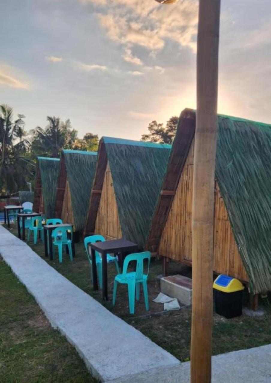 Nirvana Bamboo Houses & Dive Resort Moalboal Bagian luar foto
